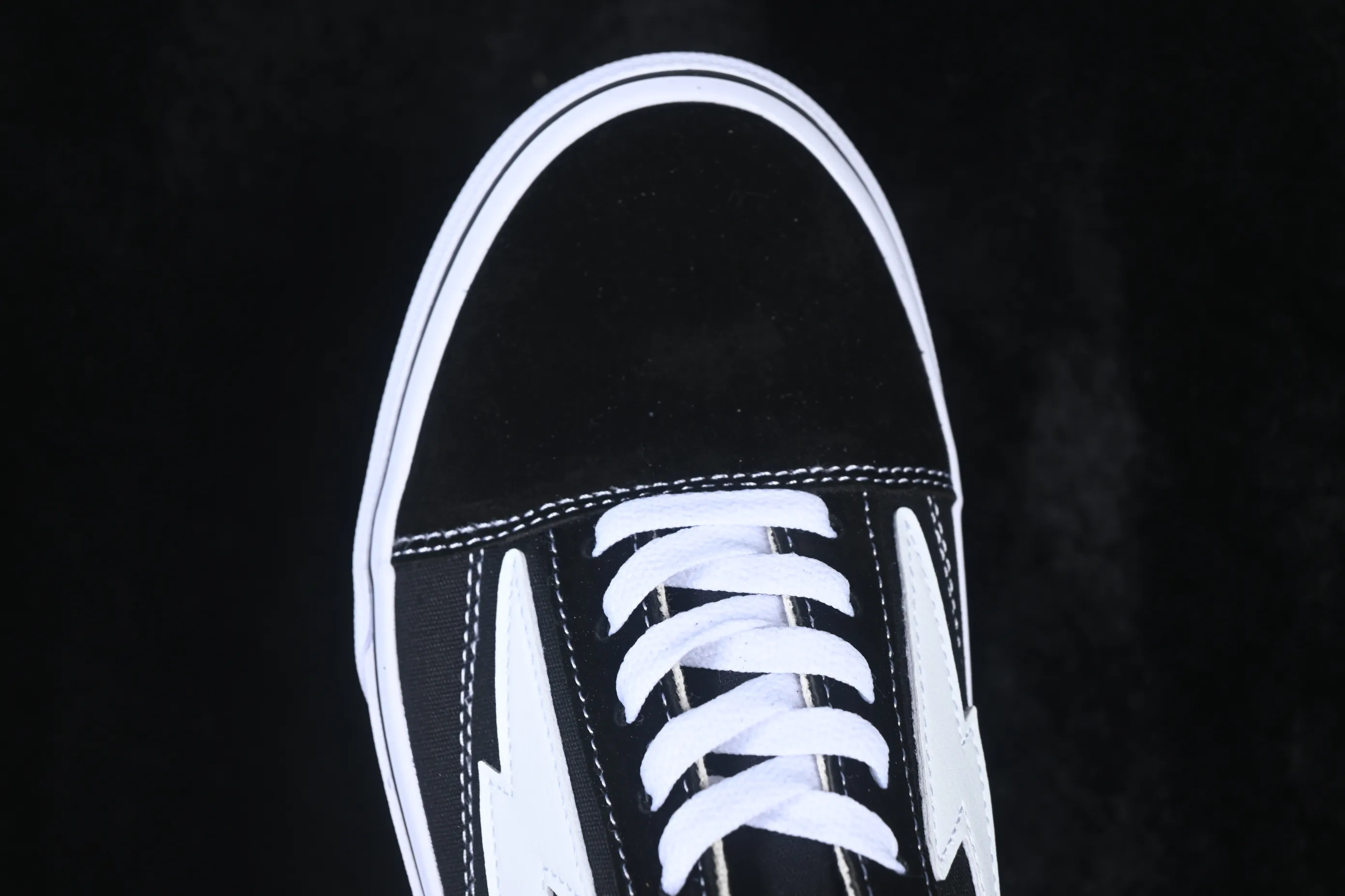 All categories Vans Vans series Vans Low Vans low-top Revenge x Storm Old Skool Lightning joint low-top casual sneakers black and white